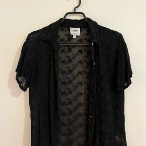 detailed button down